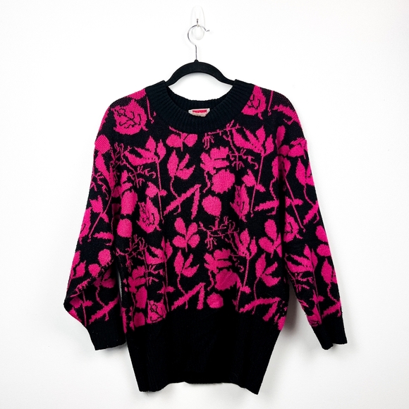 Vintage Sweaters - Vintage Hot Pink & Black Floral Sweater